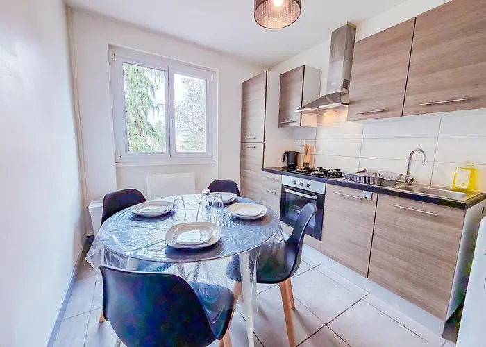 Spacieux Et Chic A *